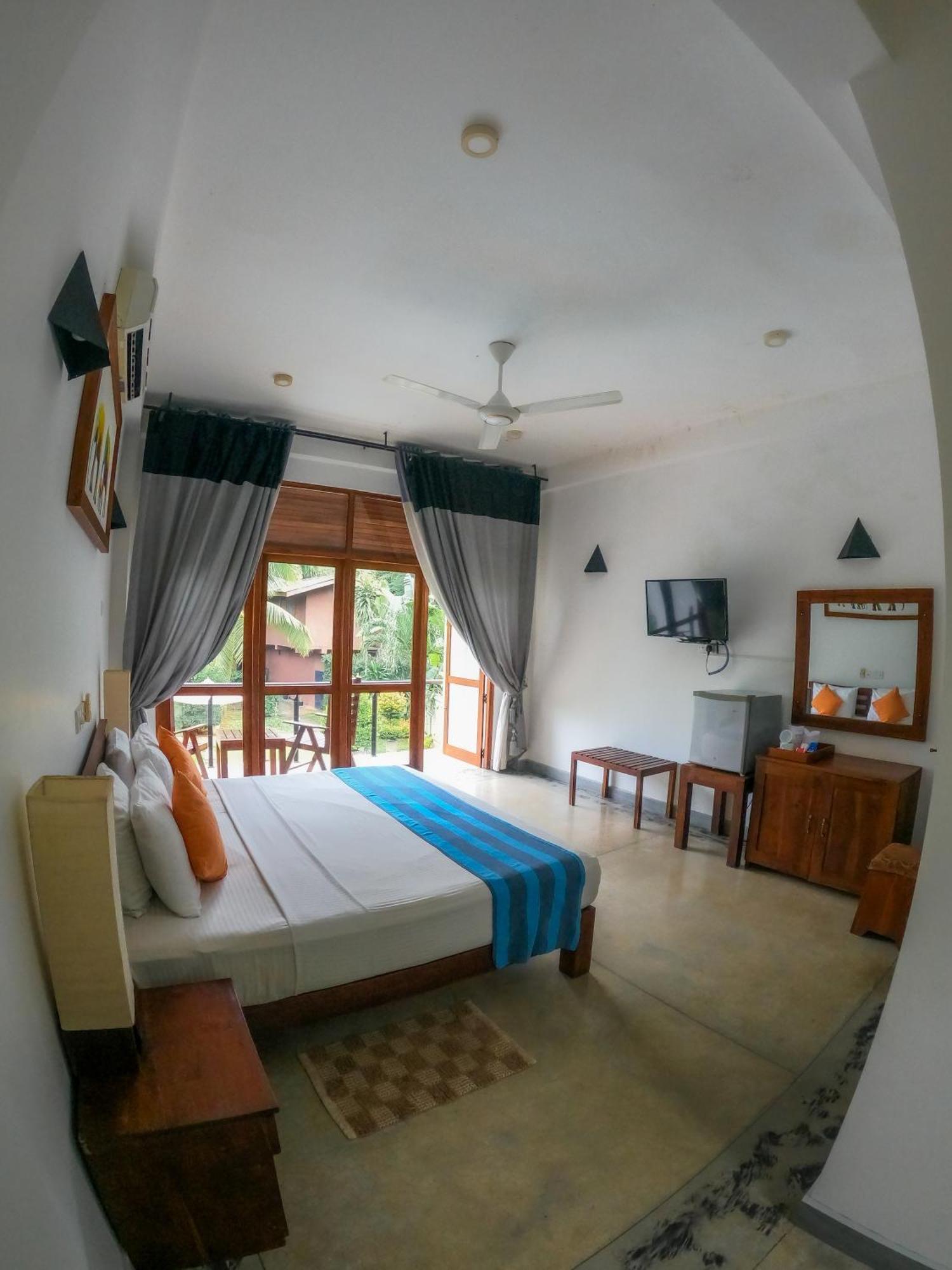 Hotel Athgira Udawalawe Eksteriør bilde